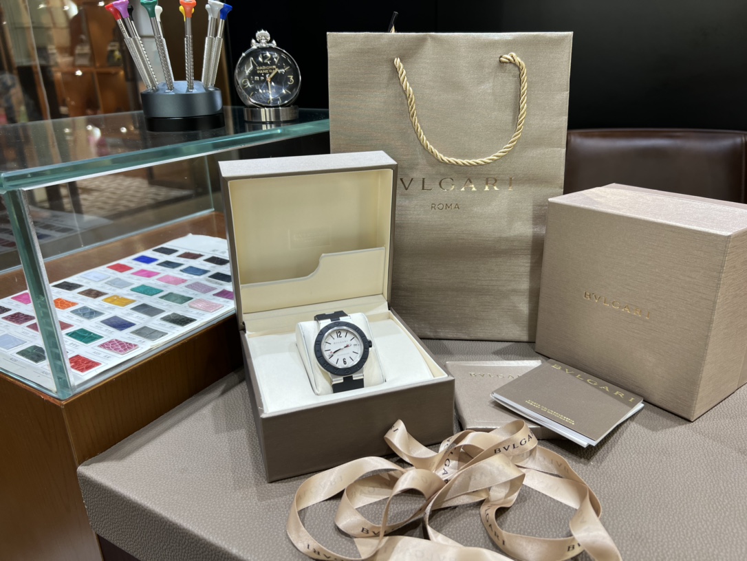 BVLGARI宝格丽推出的全新一代Aluminium腕表