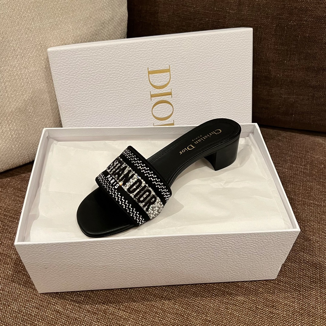 디올 Dway 자수 블랙 여성 샌들 상세 이미지 5