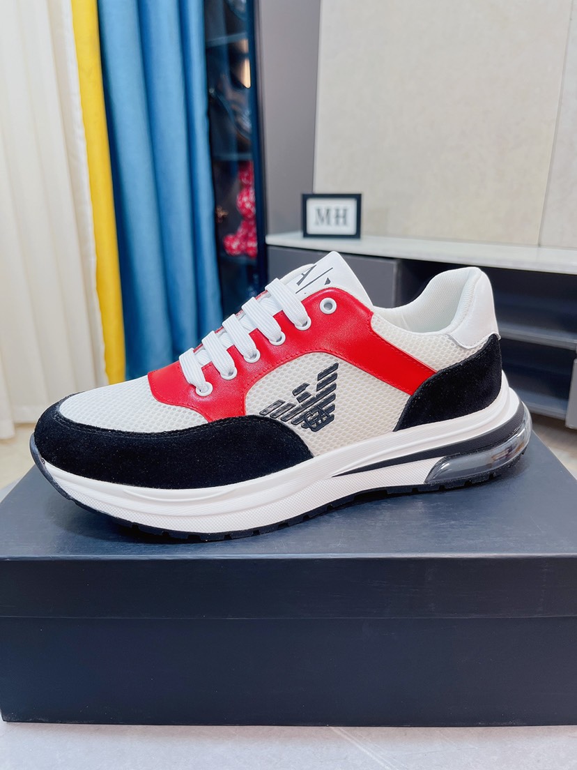 I5  阿玛尼Armani男士休闲鞋上市 鞋面头层牛皮➕真皮内里进口原版大底💯💯完美造型顶级品质，💥鞋面LOGO电绣显得鞋型饱满，立体感十足，舒适透气🤒🤒超级百搭 ⚜高档不失品味，时尚、新颖👣👣🌀🌀标准