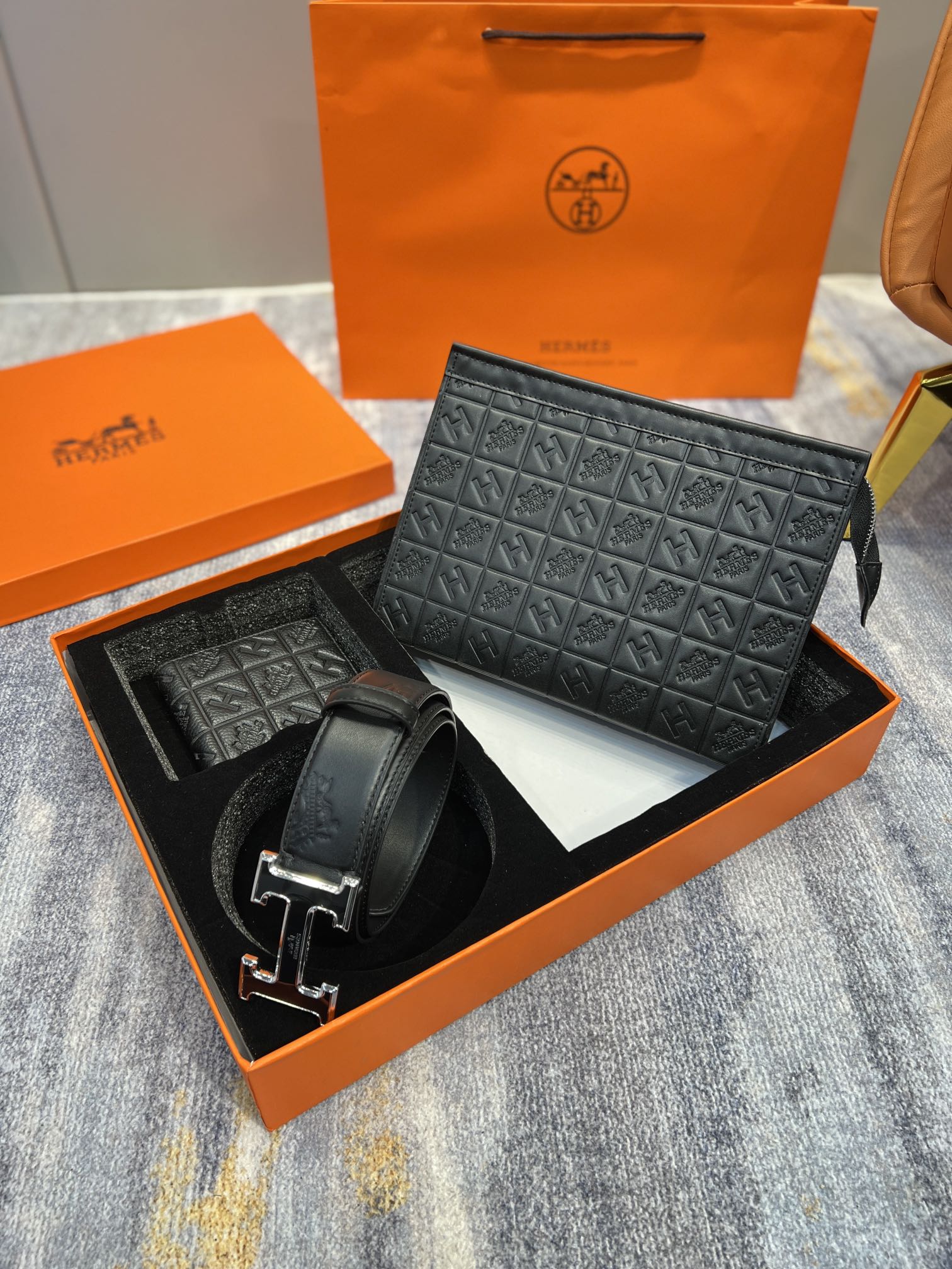 Yupoo Gucci Bags Watches Nike Clothing Jordan Yeezy Balenciaga Shoes
