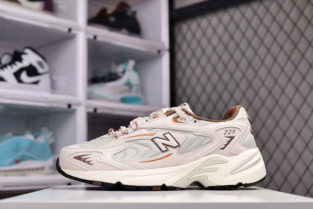 G5 NEW BALANCE ML725复古单品小红书爆款 复古老爹鞋网红同款百搭透气复古老爹运动休闲跑步鞋新百伦( New Balance)凭借2011年最新档案中的现代经典重新回归。ML8 G5 XB运动鞋采用双密度内側鞋底， A CTEVA lite中底，轻便的透气网面鞋面，前脚掌ABZORB，并在后跟处配有高级 Nergy缓震XDD
