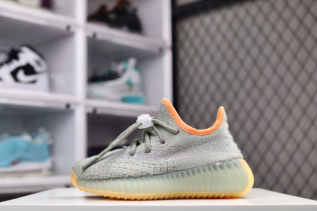H0 Yeezy 350 V2童鞋 同步官方发售配色 巴斯夫爆米花底原厂纸板开模 原厂织面 市售唯一巴斯夫童鞋 唯一渐变色调TPU组合大底 区分市面一眼假鞋底 细节不同于成人款TD