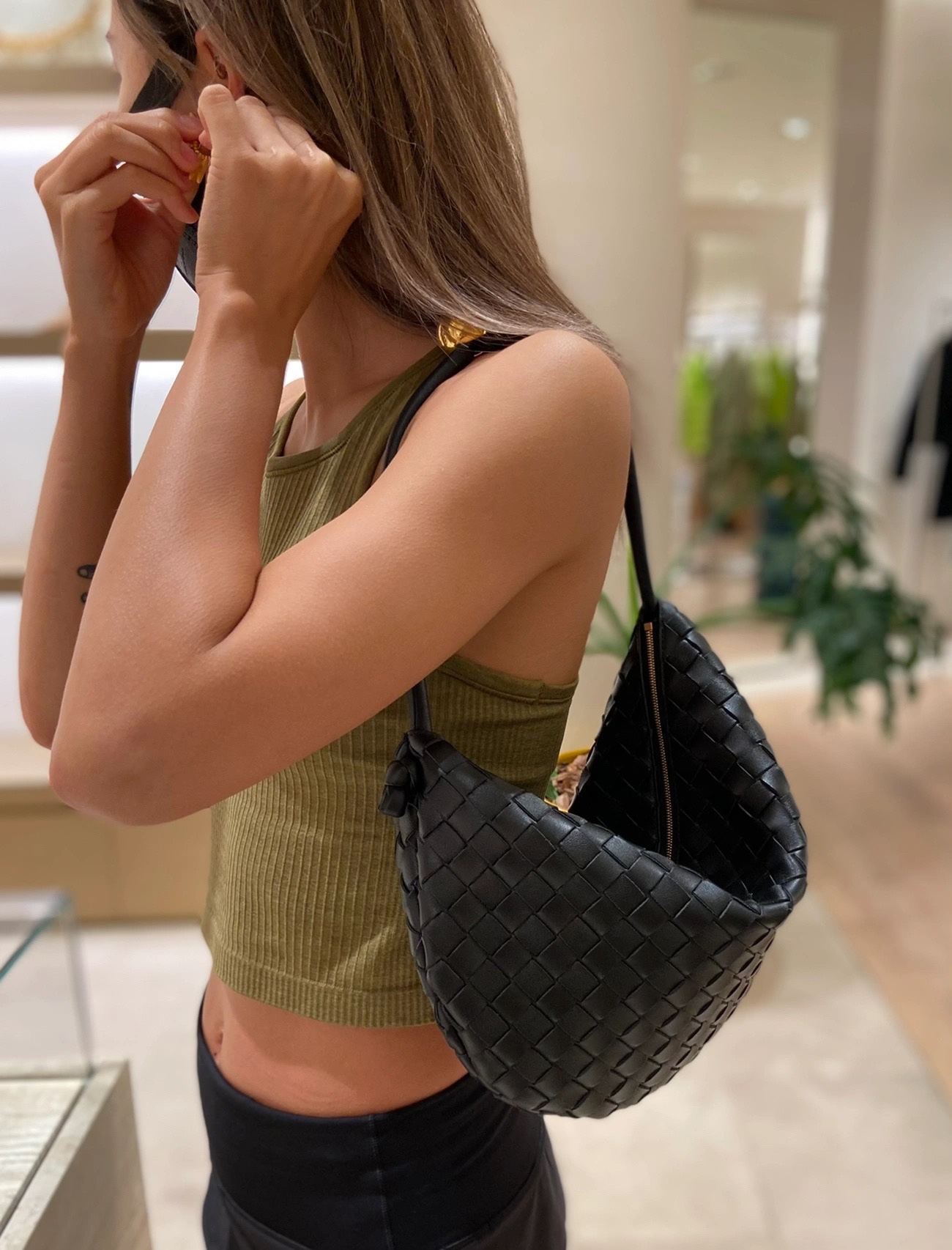 Bottega Veneta葆蝶家 TURN 40CM BAG 701024黑色