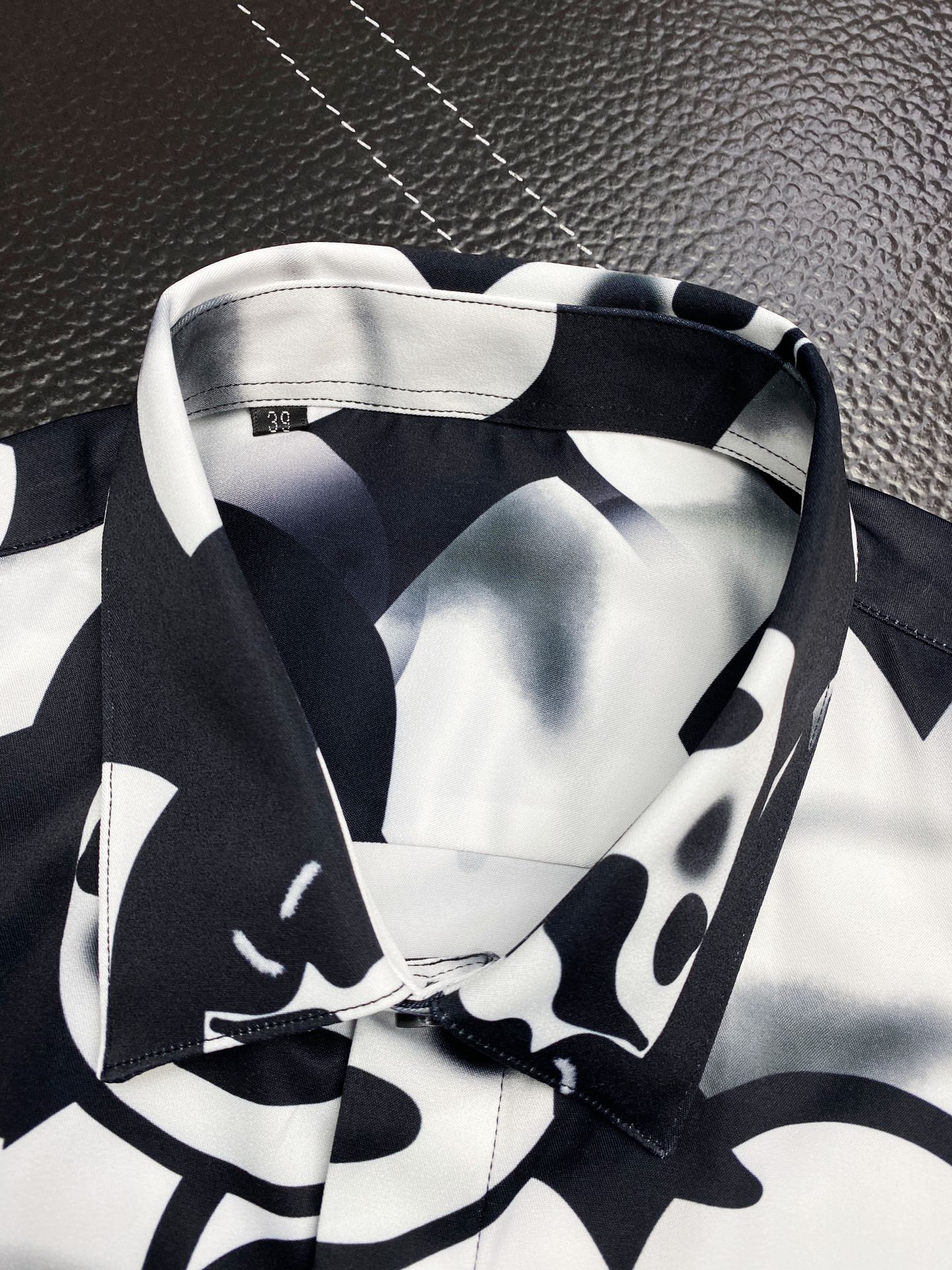 路易威登 Louis Vuitton 高定典藏名品高定成衣时装外套连衣裙衬衫T恤 #AEE718A0 5