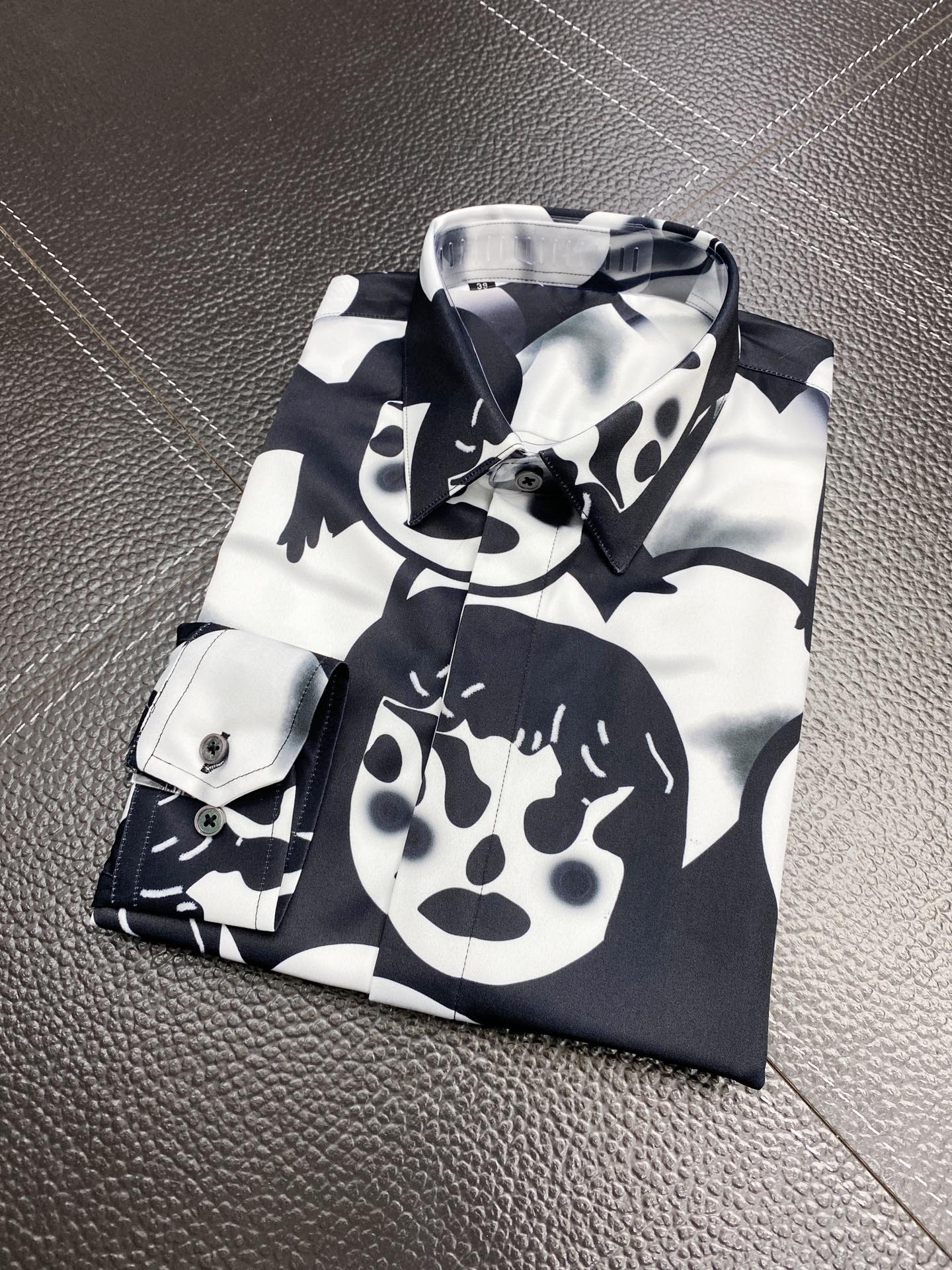 路易威登 Louis Vuitton 高定典藏名品高定成衣时装外套连衣裙衬衫T恤 #AEE718A0 3