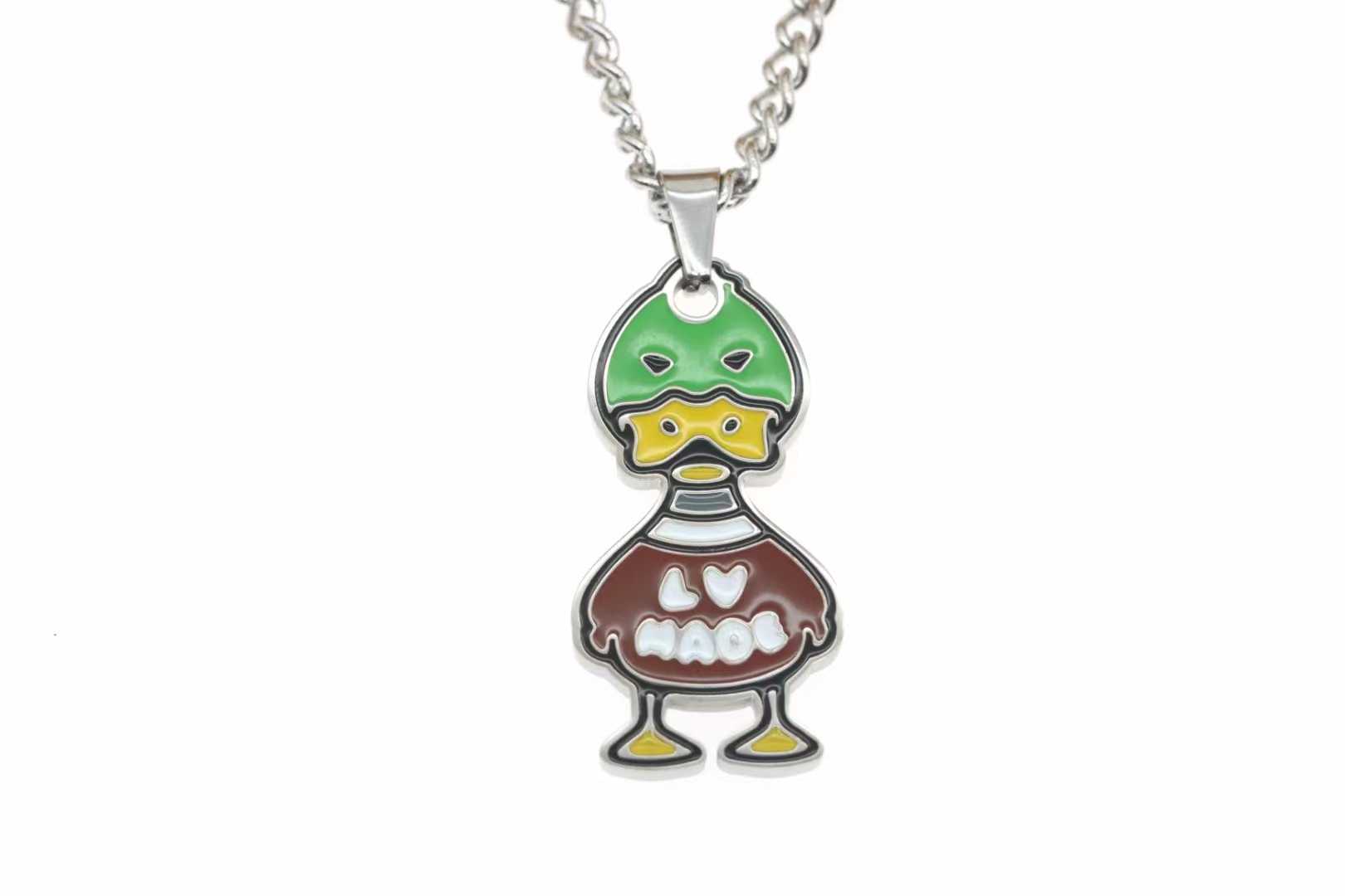 NO:103520,Louis Vuitton X Nigo Duck men's necklace Duck necklace chain creates handmade enamel hanging pendant from the duck pictogram from the EV Vuitton x Nigo series. It is embellished with the LV Made logo and LV letters. It is suitable for matching with the same series tie, bag and headscarf.,Lv necklace,louis vuitton,louis vuitton,necklace,ties19860909路威易登#新品 Louis Vuitton X Nigo Duck鸭男子士项链 Duck 吊项坠链将易路威登 x Nigo 合作列系中的鸭子象形打造手为工珐琅饰吊面坠.以 LV Made 标识与 LV 字饰母件为点缀.适搭合配同系列领带、包和饰头巾.,Lv项链,louis vuitton,louis vuitton,necklace,ties,Jewelry