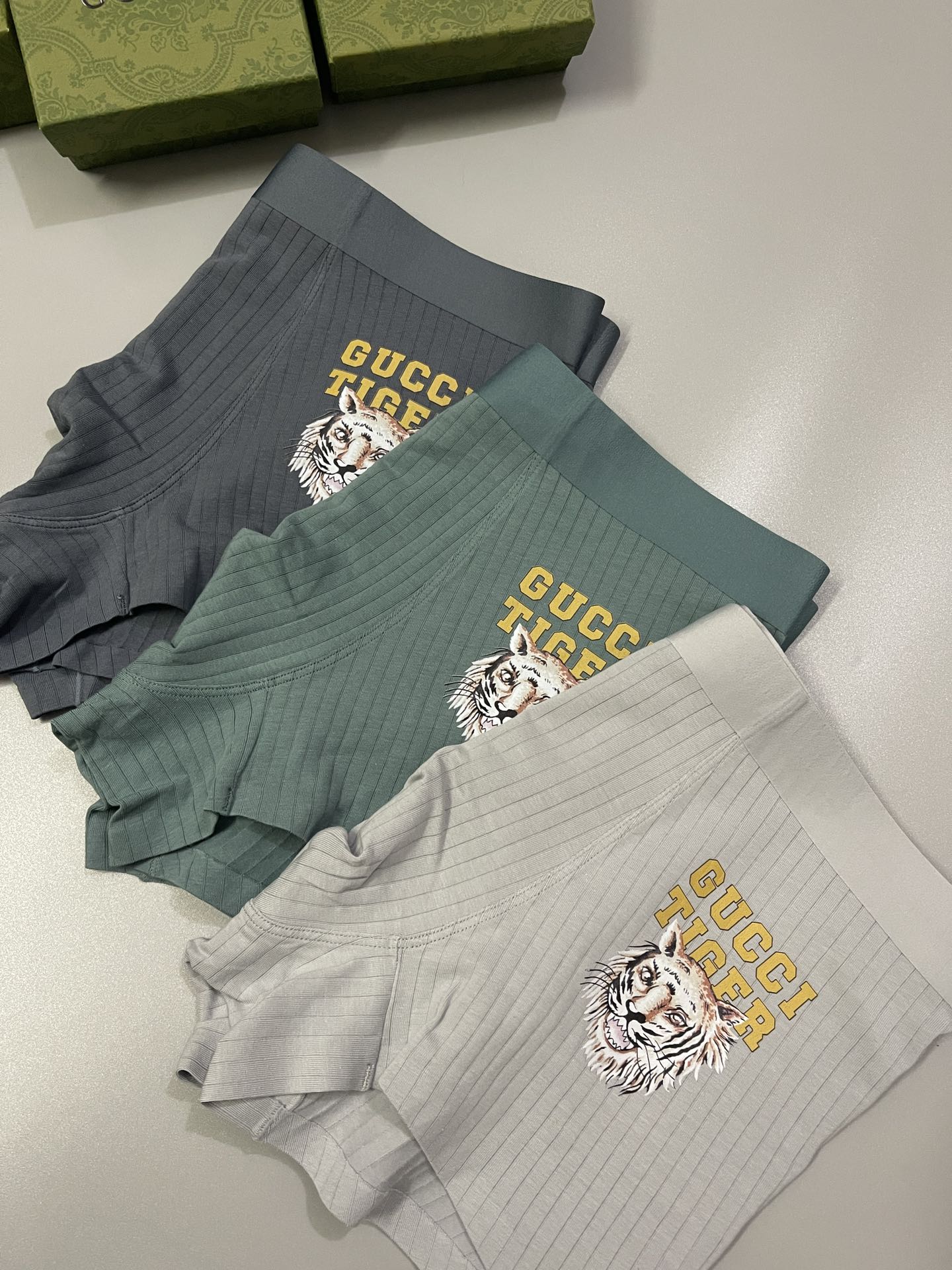  新品！原单品质！Gucci古奇 老虎精品盒装男士内裤！外贸国外订单，高品质，纯棉无痕切割工艺 科学配 