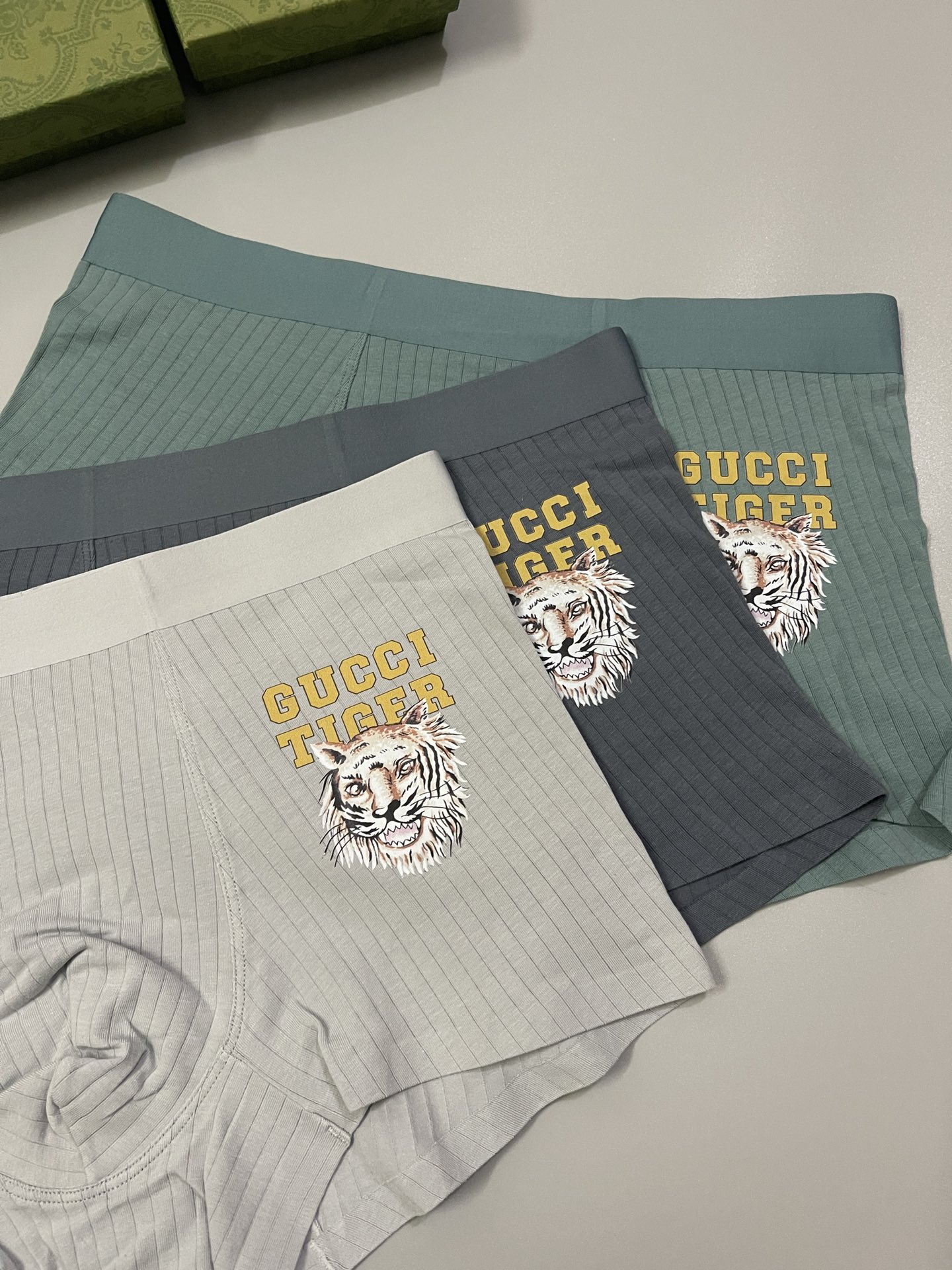  新品！原单品质！Gucci古奇 老虎精品盒装男士内裤！外贸国外订单，高品质，纯棉无痕切割工艺 科学配 