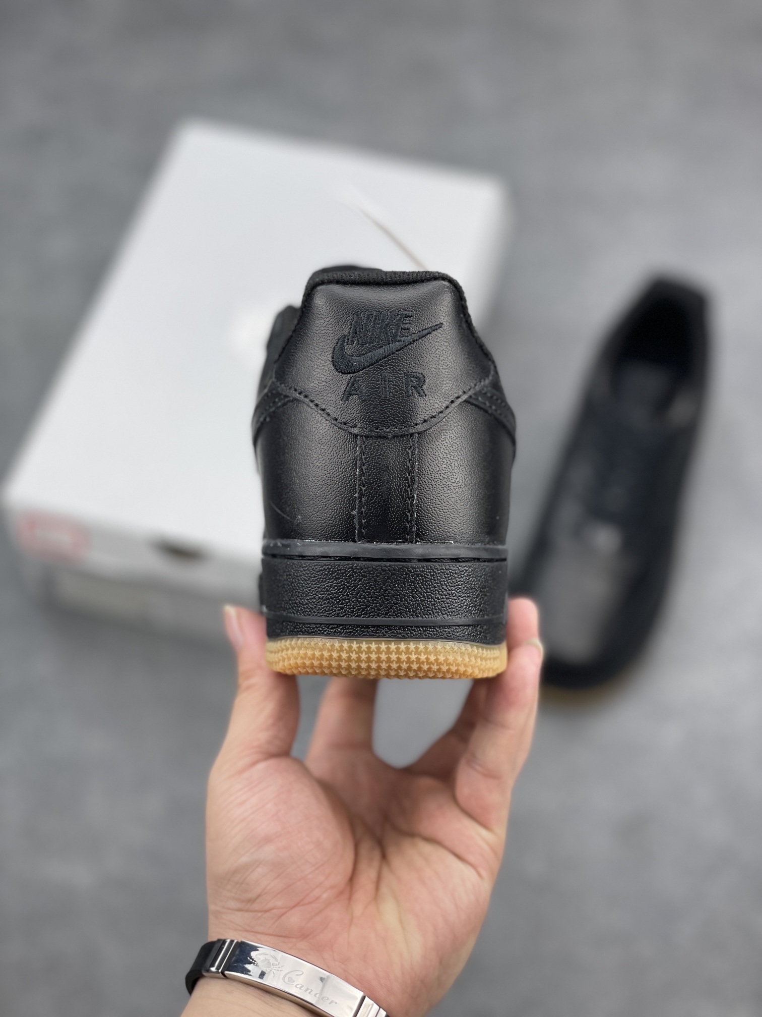 Nike Air Force 1 Low Black Gum - Premium Leather, Classic Style, Comfortable Fit 5 i1657220346 8501 3