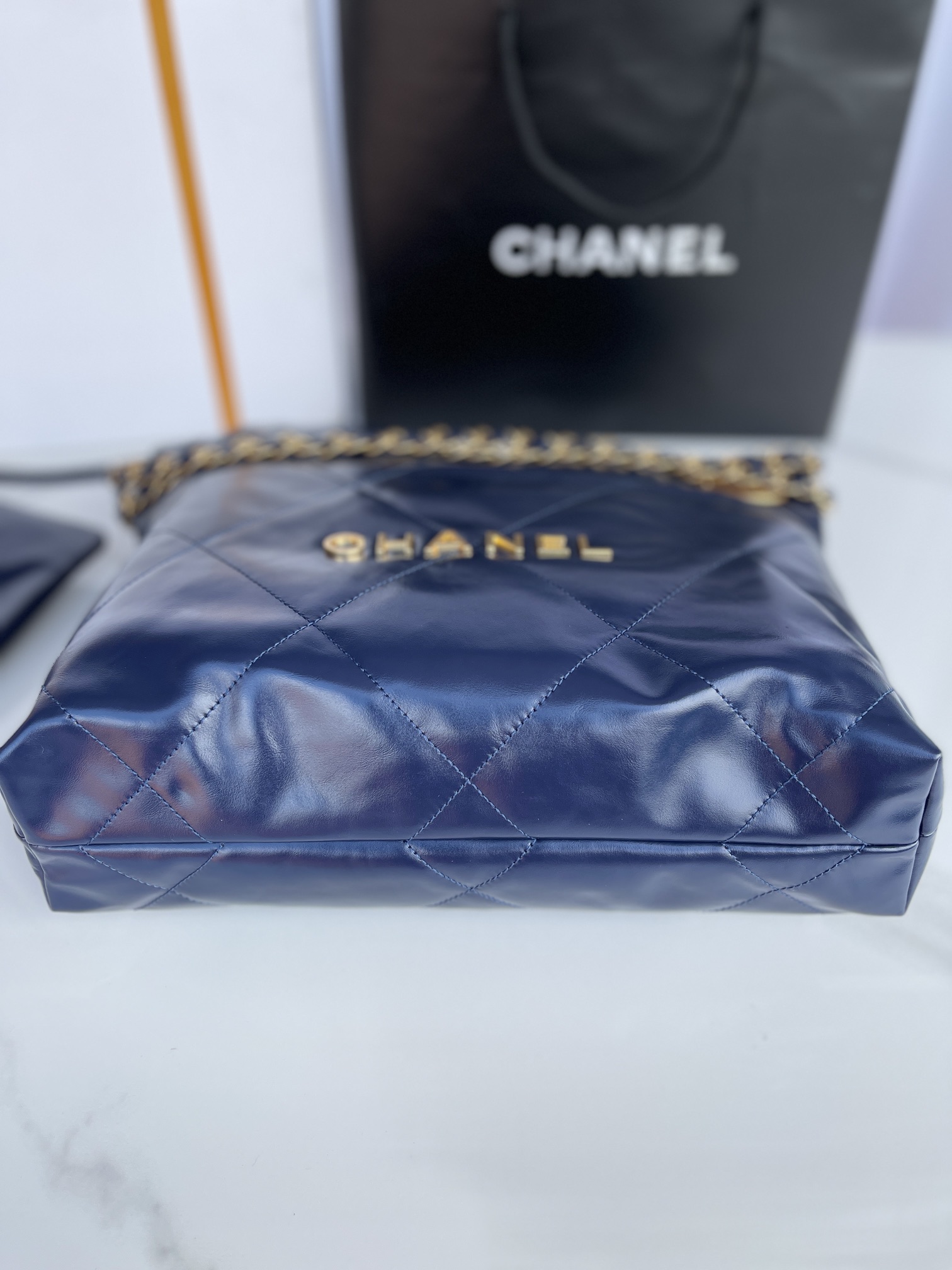 Chanel型号:AS3260简介:原单质量经典之作华丽与气质的前沿是你意想不到的尊贵皮种:原单进口牛皮
