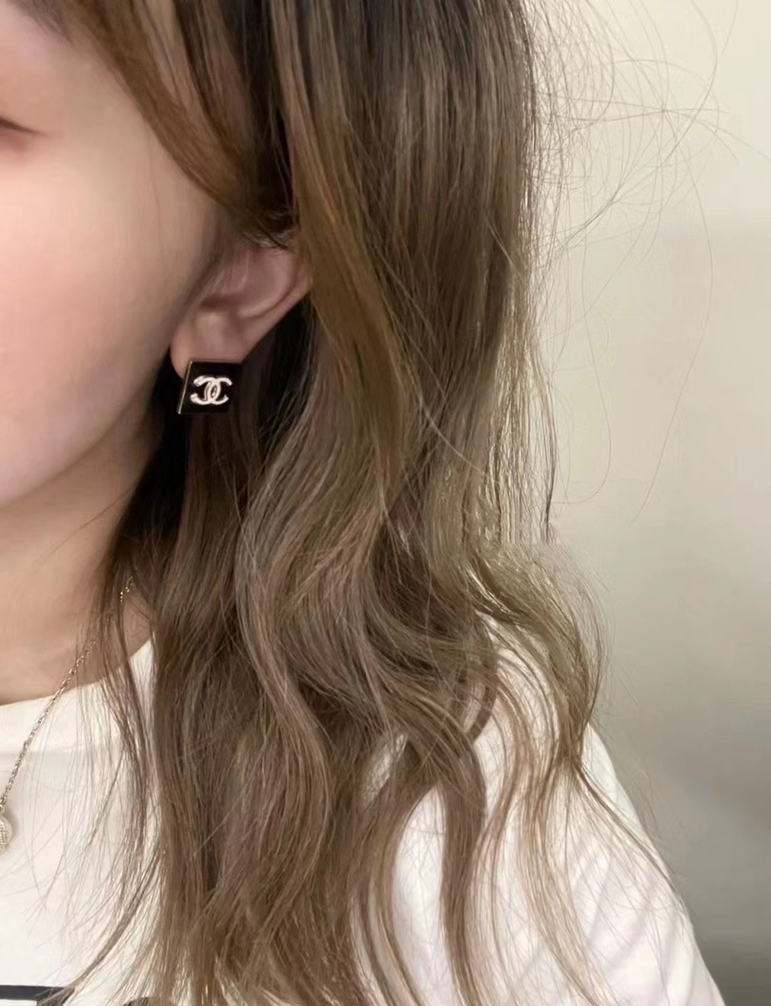 Chanel Chanel 白色方块黑色C//黑方块白C小号正方耳钉