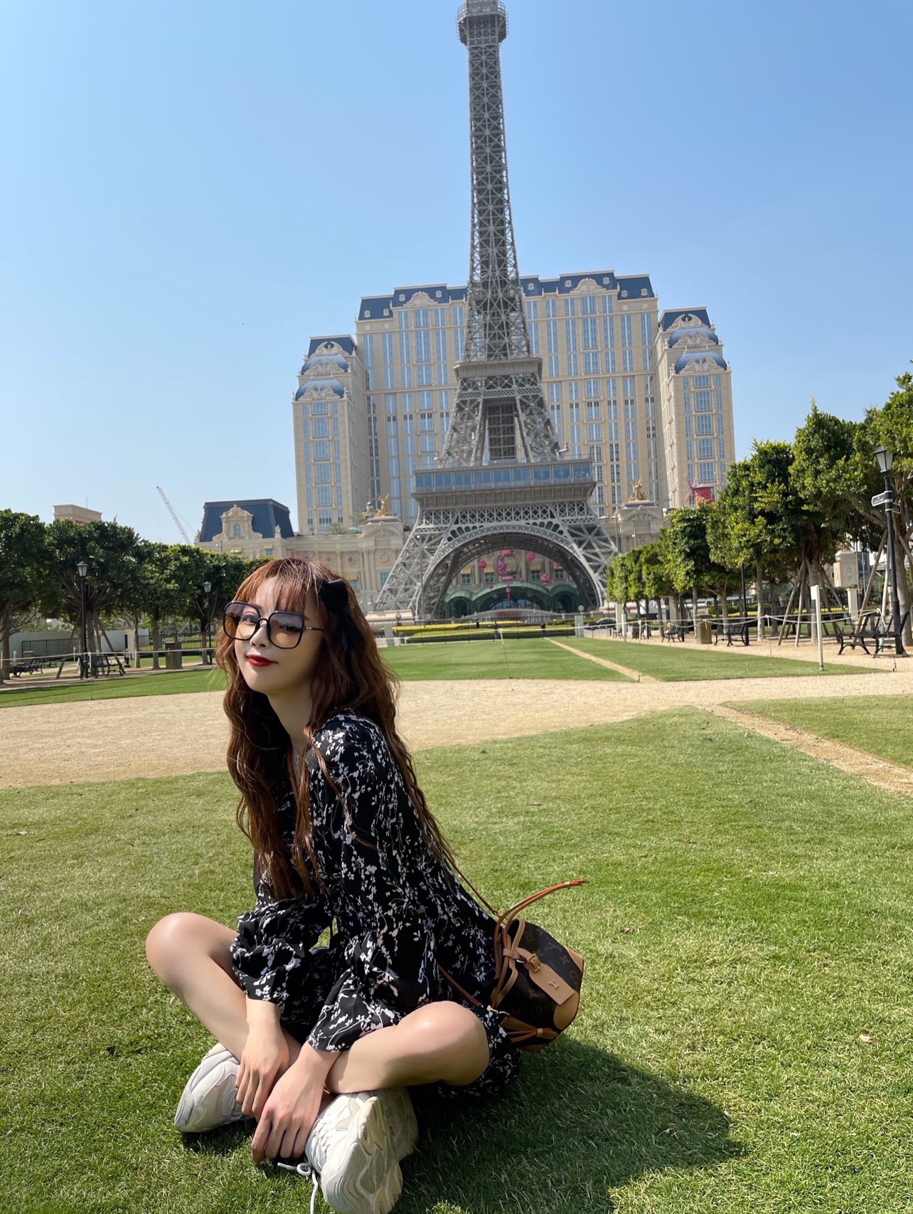 Adorable Louis Vuitton Mini Bag – Feminine Charm in a Compact Design