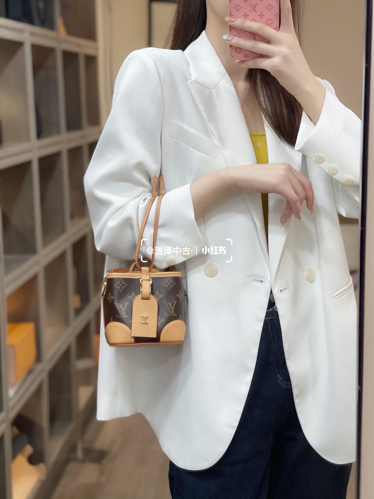 Louis Vuitton M57099 Steel Watch – Casual & Exquisite