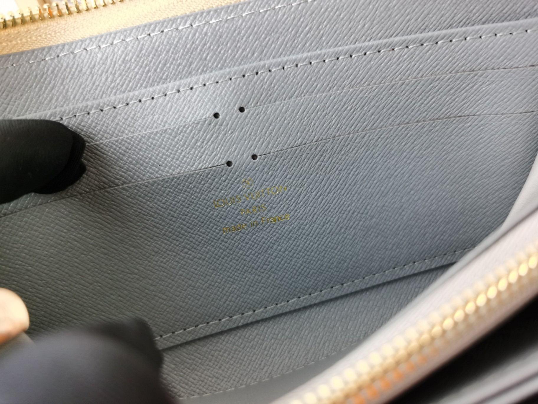 ラグジュアリーなモノグラム帆布のラウンドジップ財布