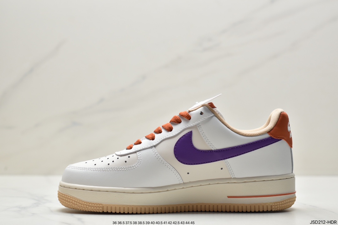 200 Nike Air Force 1 Low  空军一号低帮运动休闲板鞋 CW3388-205