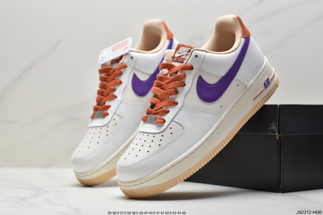 200 Nike Air Force 1 Low  空军一号低帮运动休闲板鞋 CW3388-205