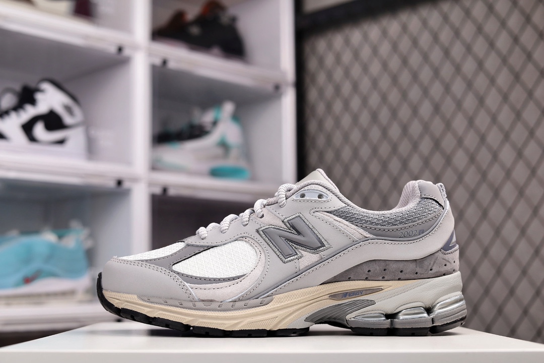 G5 公司级 新百伦/New Balance ML 2002 系列复古老爹风 男女休闲鞋情侣百搭慢跑鞋运动男鞋女鞋 采用拼接网眼织物鞋面 后跟搭载外露缓震胶 RC