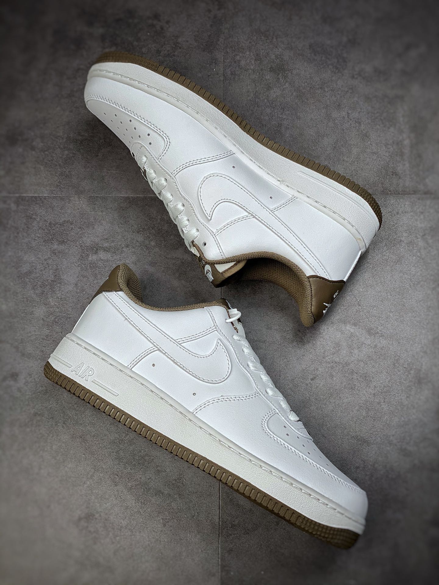 200 Nike Air Force 1 Low 07 棕白勾DR9867-100