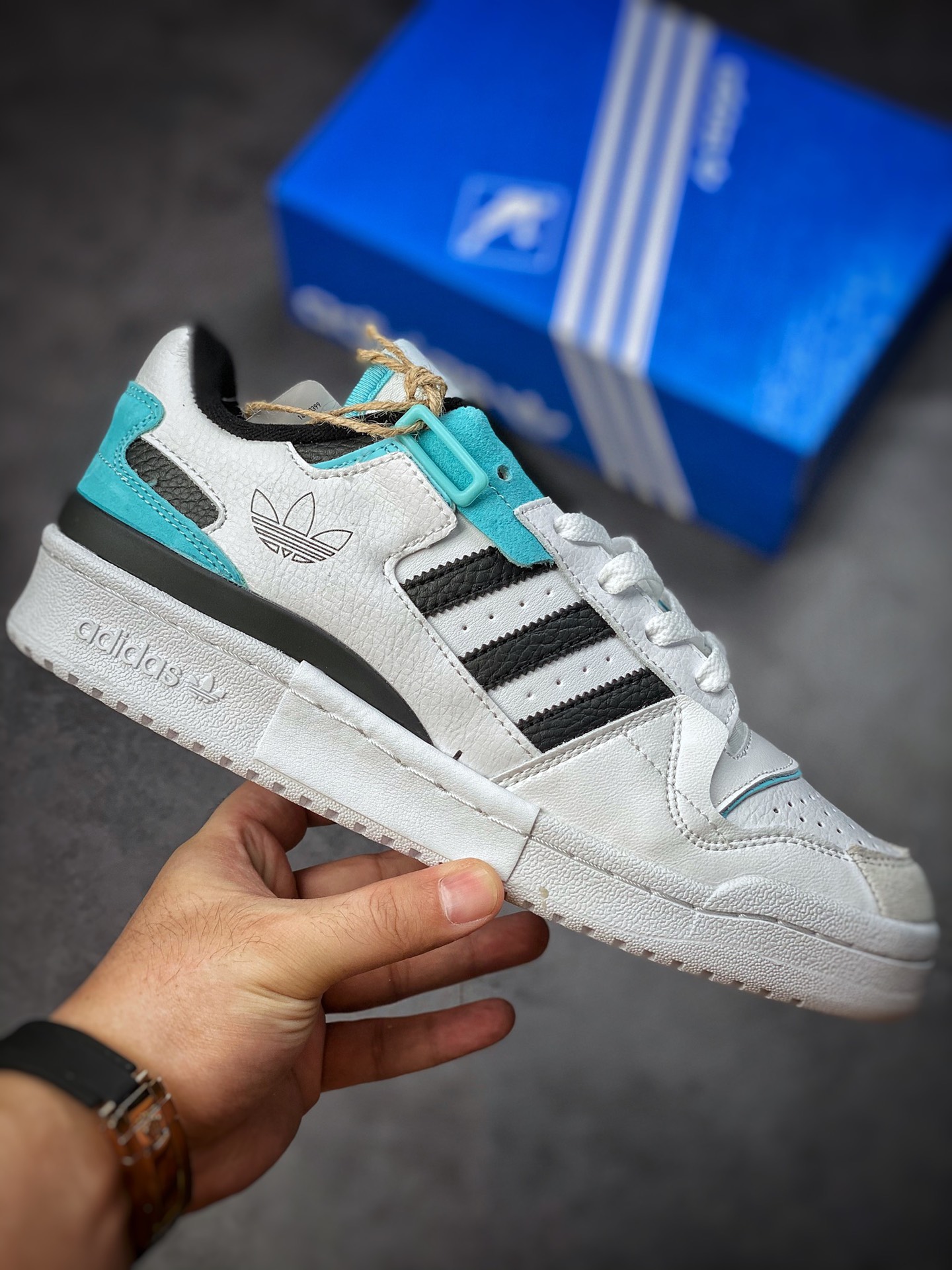 220 海外渠道 原盒原标版本 Adidas Forum 84 Low OG  低帮百搭潮流休闲运动板鞋 GZ5390