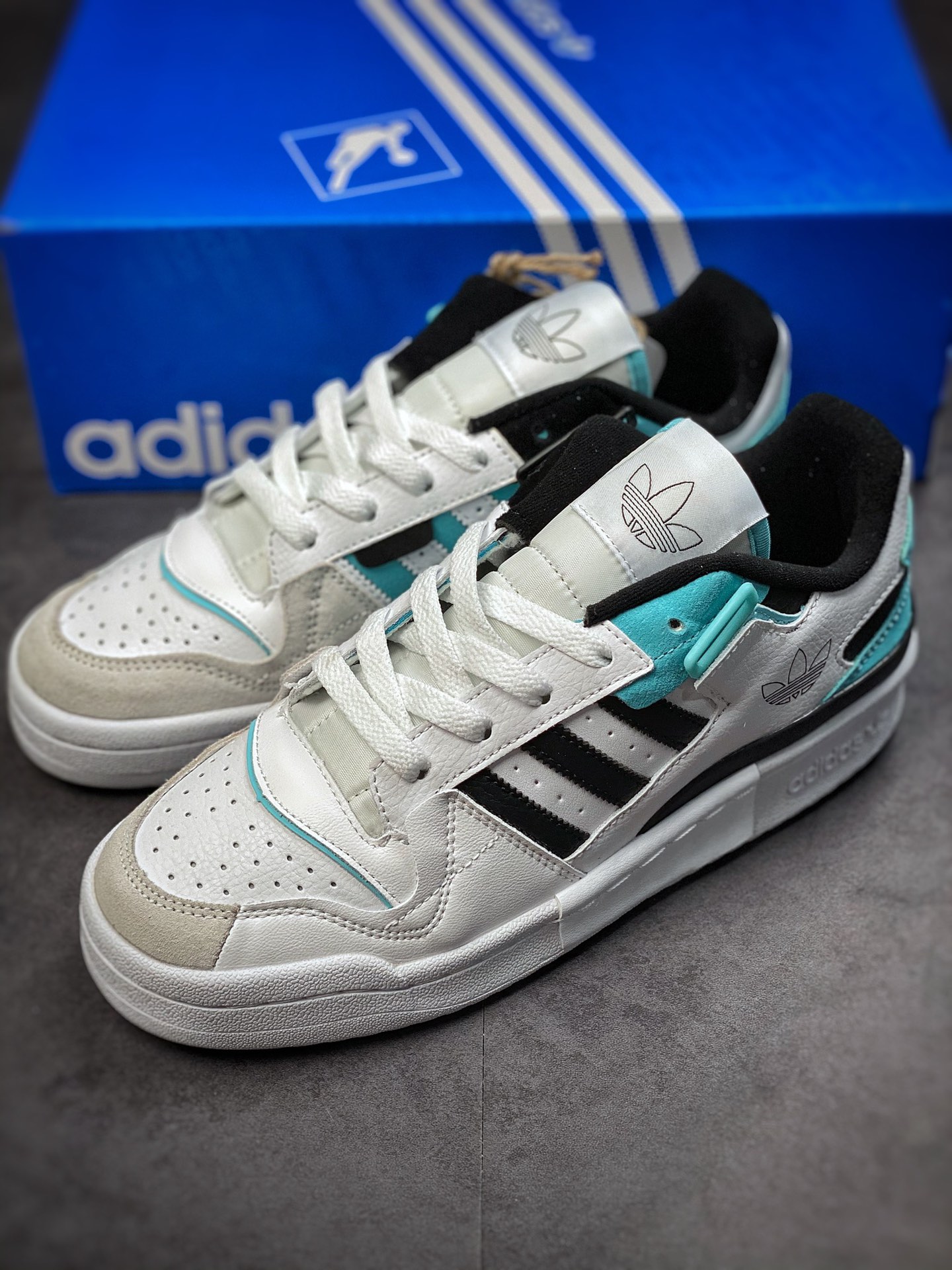 220 海外渠道 原盒原标版本 Adidas Forum 84 Low OG  低帮百搭潮流休闲运动板鞋 GZ5390