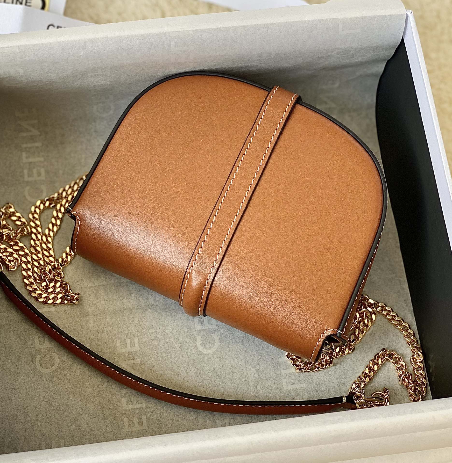 CELINE赛琳新款牛皮马鞍包100453