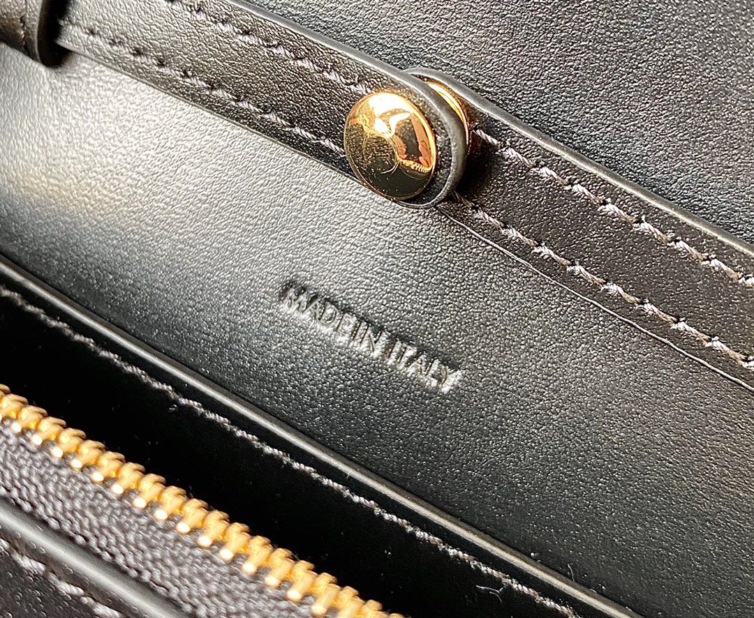 CELINE赛琳新款牛皮马鞍包100453