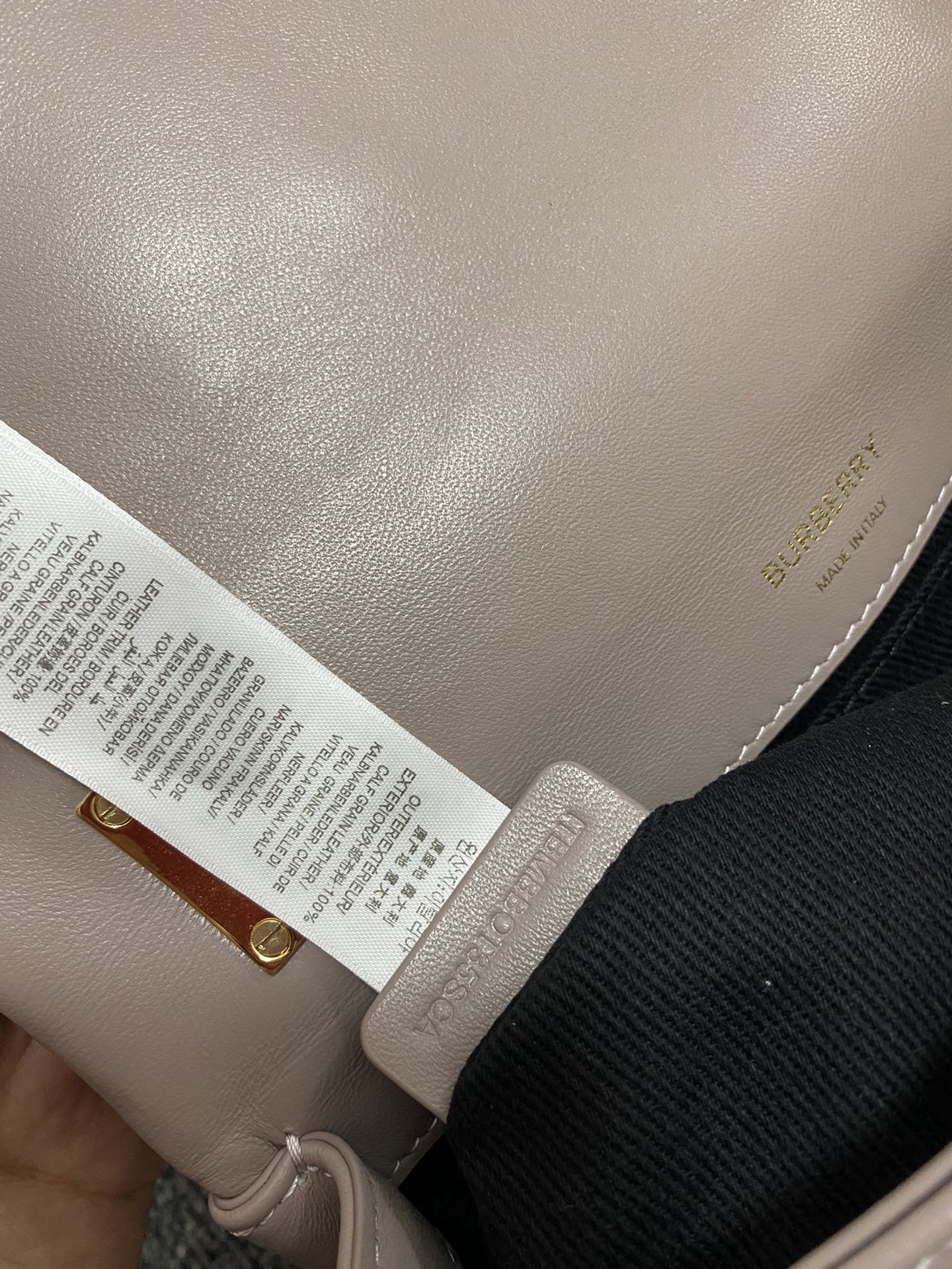 Burberry巴宝莉意大利鞣制羔羊皮Lola – 萝纳包