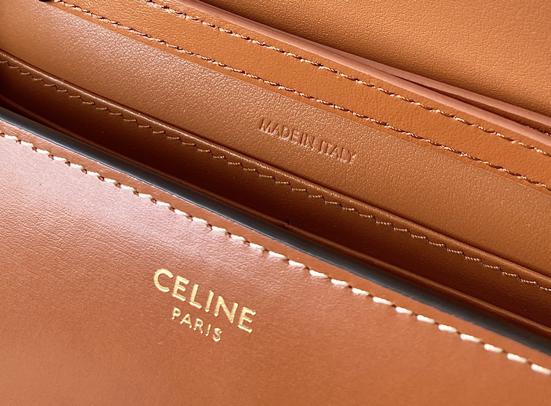 CELINE赛琳2022新品woc 浮雕信封包100773