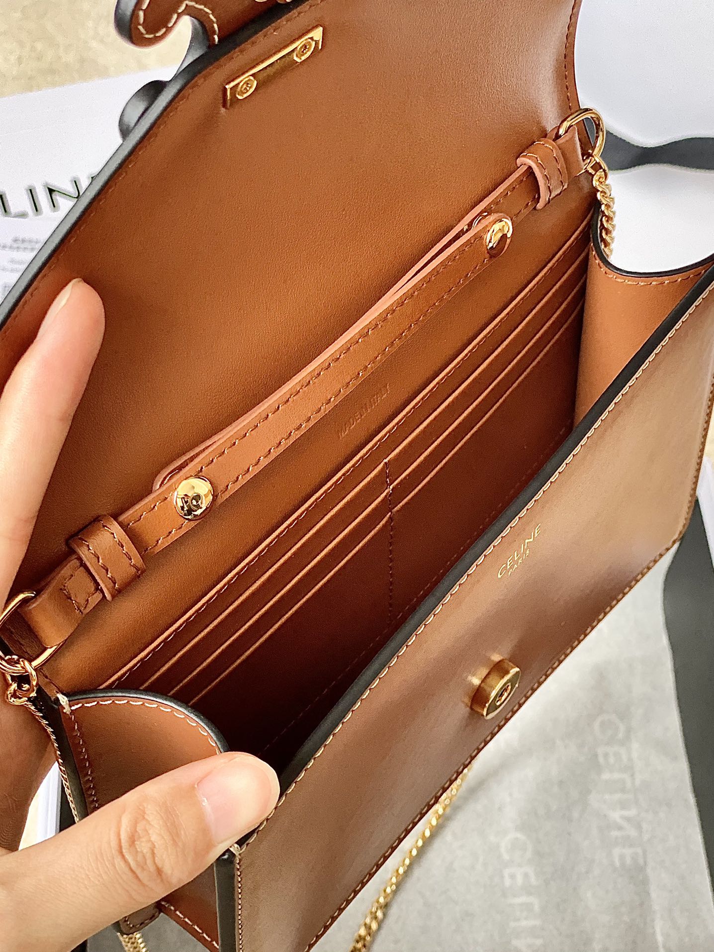 CELINE赛琳2022新品woc 浮雕信封包100773