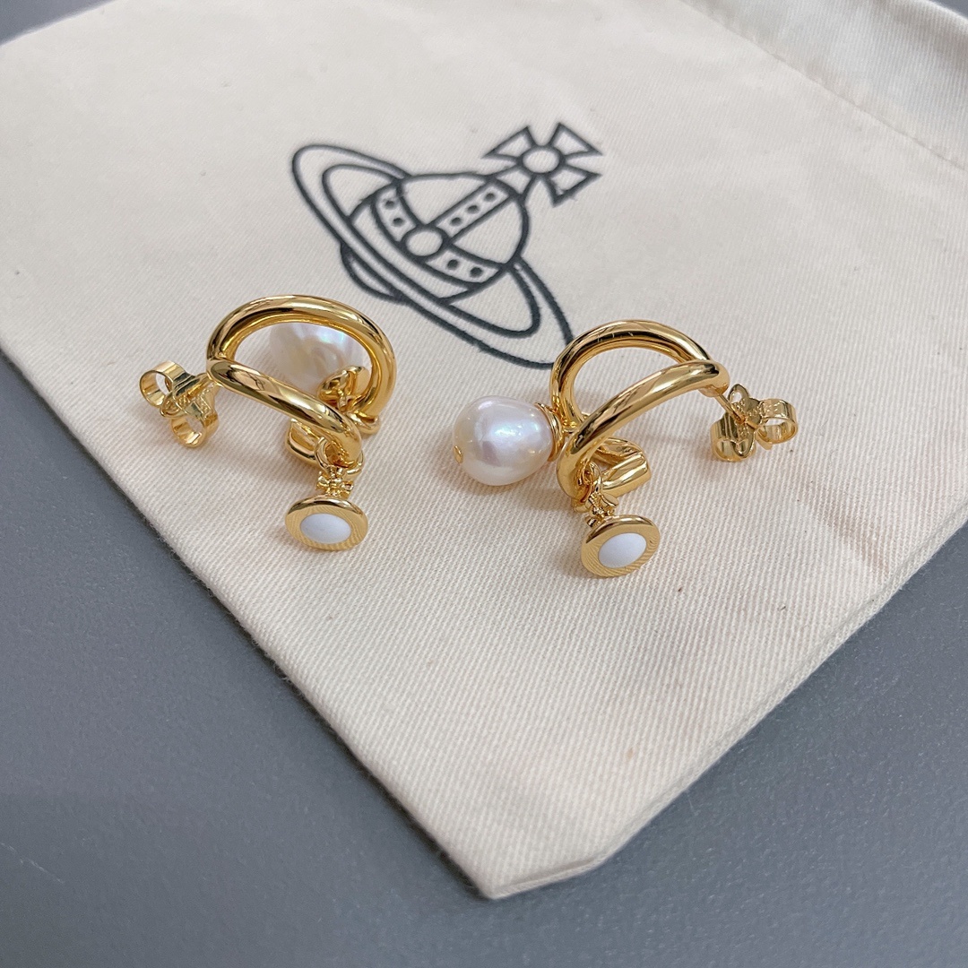 高品质 细节如图 【VivienneWestwood】宝宝,什么是快乐星球,来,这就是快乐星球!绝美