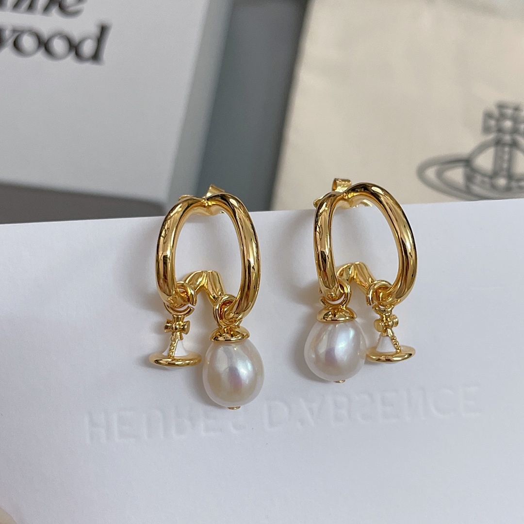 高品质 细节如图 【VivienneWestwood】宝宝,什么是快乐星球,来,这就是快乐星球!绝美