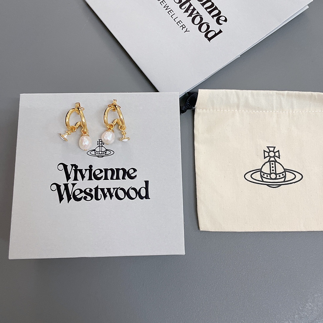 高品质 细节如图 【VivienneWestwood】宝宝,什么是快乐星球,来,这就是快乐星球!绝美
