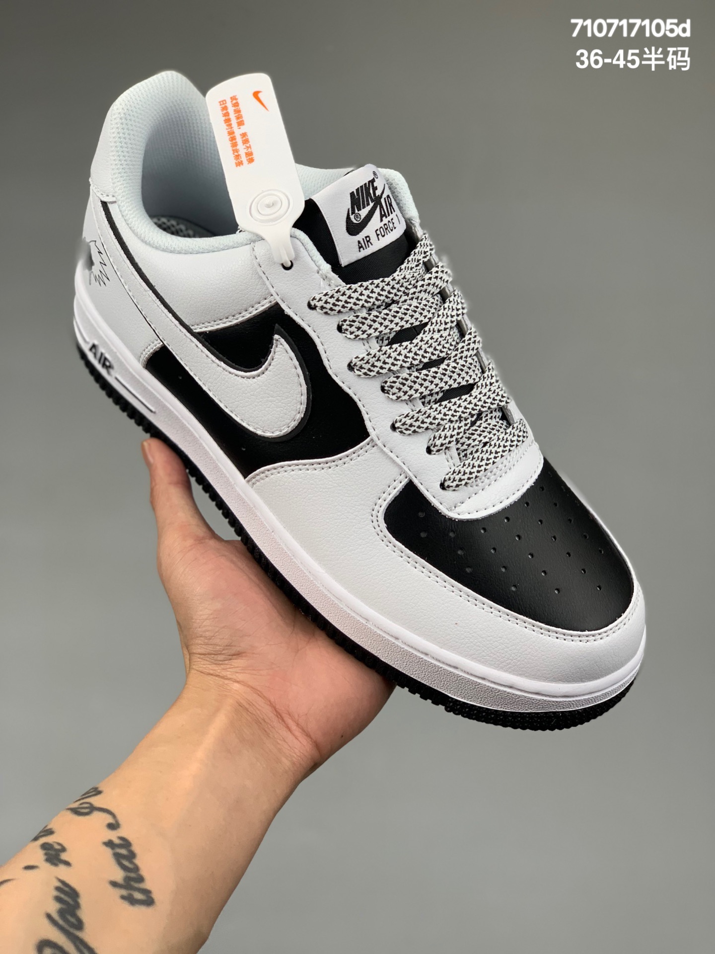 本地
公司级Air Force 1 Nike Low 原楦头原纸板 打造纯正空军版型专注外贸渠道 全掌内置蜂窝气垫 原盒配件 原厂中底钢印、拉帮完美   货号：KO8969-756码数：36 36.5 37.5 38 38.5 39 40 40.5 41 42 42.5 43 44 45
编码：710717105d