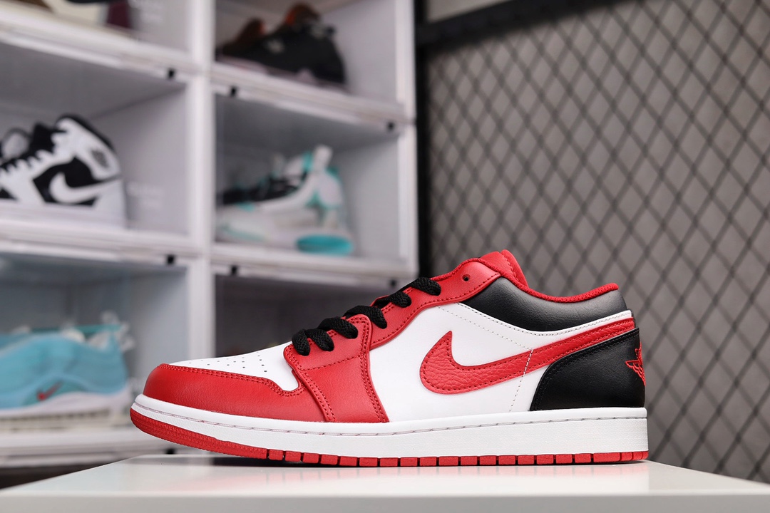 H0 过验版Air Jordan 1 Low AJ1乔1低帮休闲板鞋 芝加哥公牛队配色市场唯一独家头层皮打造 原鞋原档案开发 原厂皮料 原档冲孔鞋头 正确满胶鞋垫 四线拉帮 原厂织唛标 鞋舌高弹海绵填