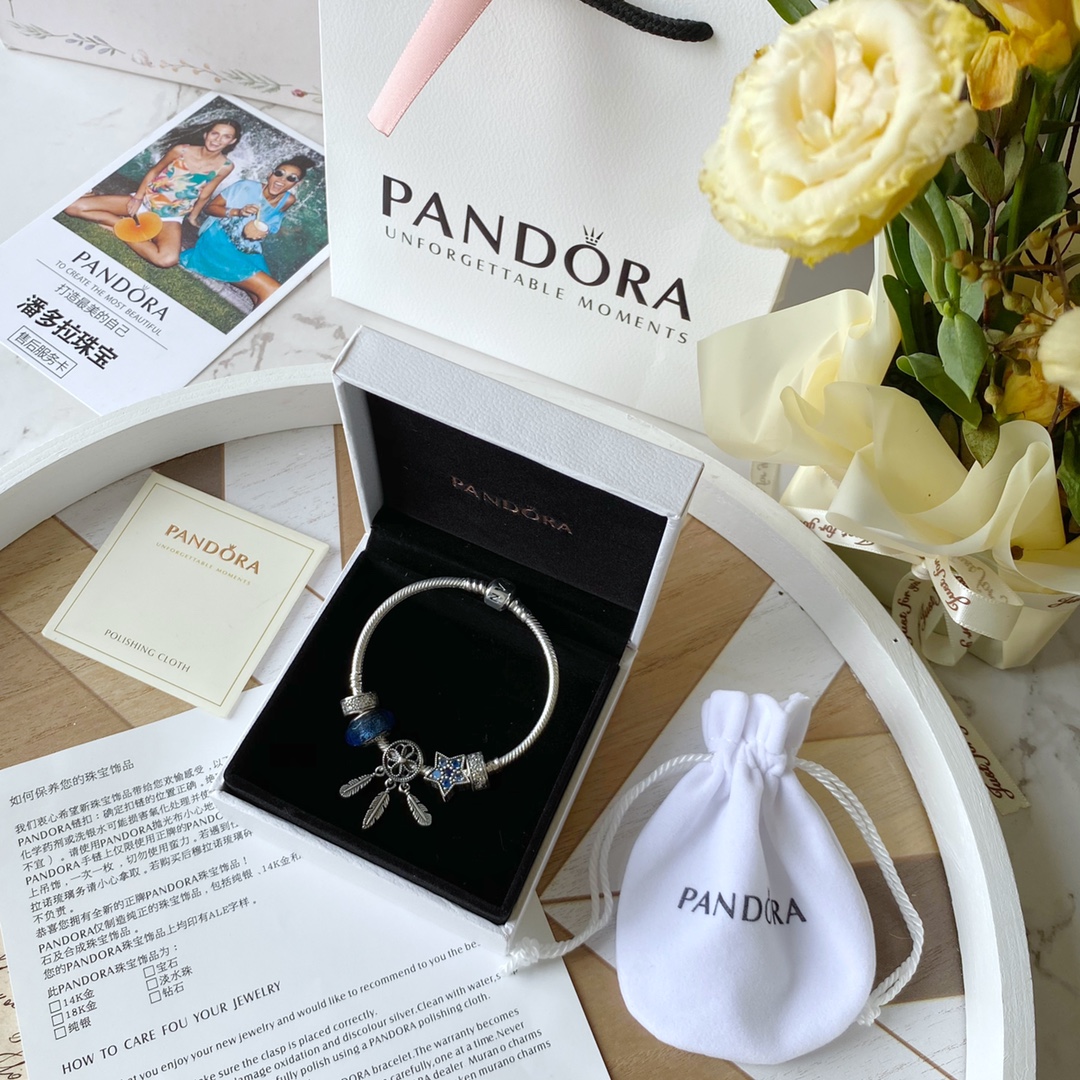 NO:103556,Snap the price instantly!  Rewards are super value and cost-effective Pandora bracelet purchasing agent!  Focus on authentic Pandora Australian order PANDOR, special channels, support counter comparison, sterling silver, eight hearts and eight arrow diamonds, full size, full hand-made inlay, bracelet size 17-18-19cm, select number according to your own hand circumference   2cm Limited-time sale, support counter comparison, in this way, except for the different prices, everything is the same [grin], with a full set of packaging for the counter, what are you waiting for [grin], Pandora finished bracelet, bracelet, pure silver19860909秒杀价！回馈超值超划算潘多拉手链代购级！专注正品潘多拉澳洲订单PANDOR,特殊渠道,支持专柜对比,纯银,八心八箭钻,足克足量,全手工镶嵌,手链尺寸17-18-19cm选择码数按照自己手围 2cm 限量出售,支持专柜对比,这么讲除了价格不一样,哪都一样[呲牙],配专柜全套包装,你还在等什么[呲牙],潘多拉成品手镯,bracelet,bracelet,pure silver,Jewelry