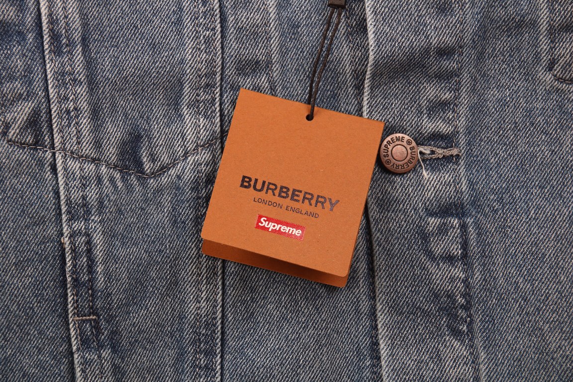 Burberry巴宝莉BBR X Supreme 22SS 联名 战马刺绣牛仔外套