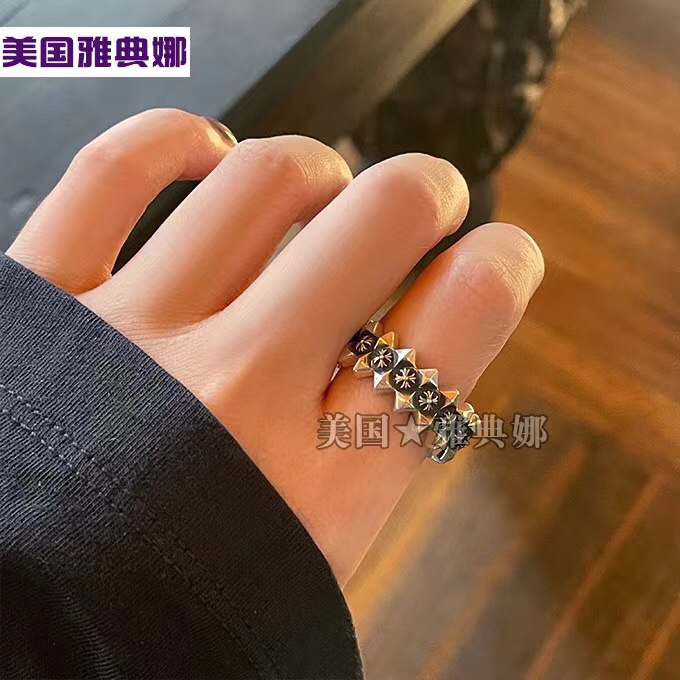 Chrome Hearts 高版本克罗心铆钉十字花戒指