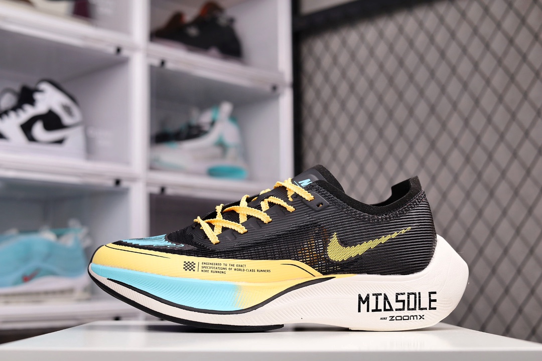 G0 NK Zoom Vaporfly Next％ 2 马拉松 超轻透气网面前卫跑步鞋 ML555 014 新版本出货 中底内置碳板加持