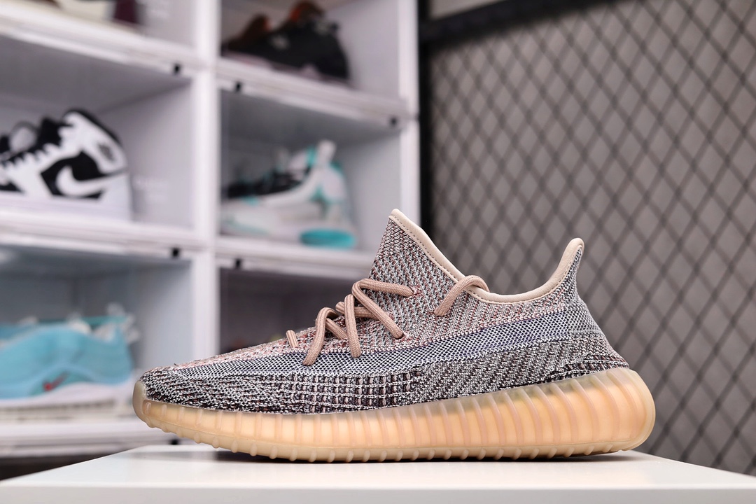 H0 公司级真爆材质原纸板原档案原楦头开模打造采用百宏织带及马克线进口镂空蚕丝半透明呼吸网纱材质又搞“全新配色”阿迪达斯 Yeezy Boost 350 V2″Ash Pearl”椰子百搭轻便爆米花中底休闲运动慢跑鞋