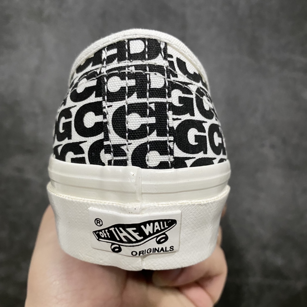 图片[4]-市售最强版本 Comme des Garcons x Vans OG Authentic LX 川久保玲万斯联名限定 满印涂鸦 低帮硫化休闲板鞋 原鞋开发 公司同源整套流水线出货 鞋面字体印花印制45次才最终完美定版 清晰度市面独家 匠心打造 高端零售市场专供 懂货的老铁直接上车 开箱拿在手上一眼就很哇塞的这种 尺码：36 36.5 37 38 38.5 39 40.5 41 42 42.5 43 44 45-选品中心