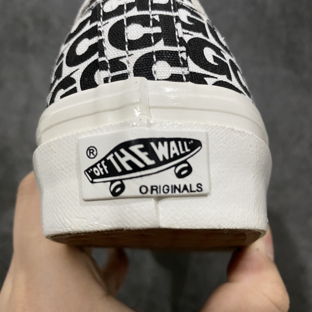 图片[6]-市售最强版本 Comme des Garcons x Vans OG Authentic LX 川久保玲万斯联名限定 满印涂鸦 低帮硫化休闲板鞋 原鞋开发 公司同源整套流水线出货 鞋面字体印花印制45次才最终完美定版 清晰度市面独家 匠心打造 高端零售市场专供 懂货的老铁直接上车 开箱拿在手上一眼就很哇塞的这种 尺码：36 36.5 37 38 38.5 39 40.5 41 42 42.5 43 44 45-选品中心