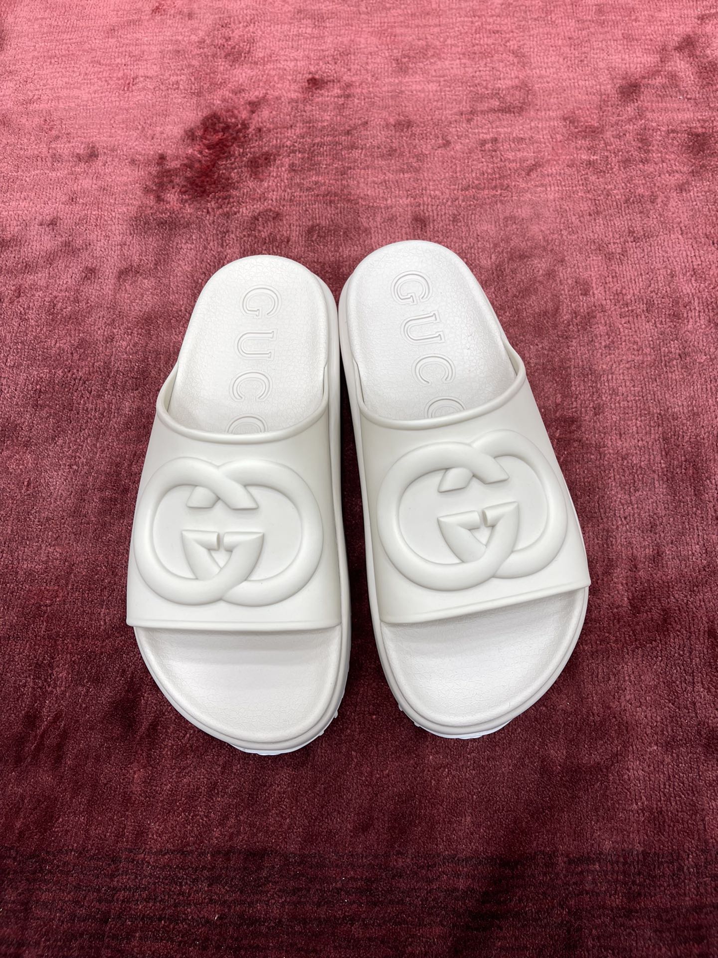 Serie de pantuflas Guc *, modelo de mujer "blanco leche" de grado de compra, talla de mujer 35/36/37/38/39/40…