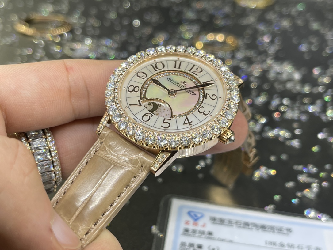 Lacoste 表带美洲鳄鱼皮 颜色搭配堪称完美