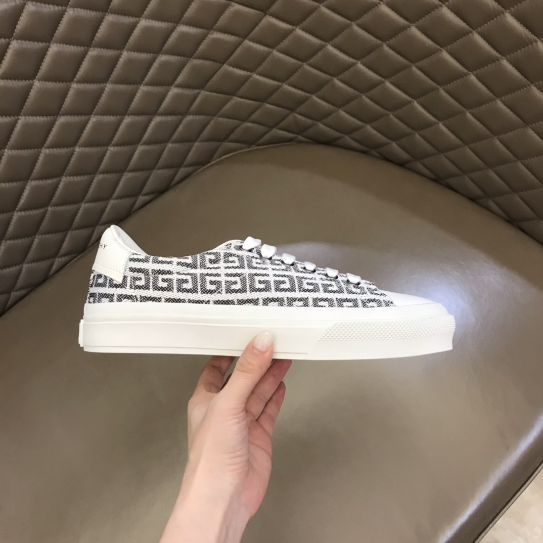 GIVENCHY纪梵希   进口牛皮拼接帆布男士经典百搭低帮运动鞋