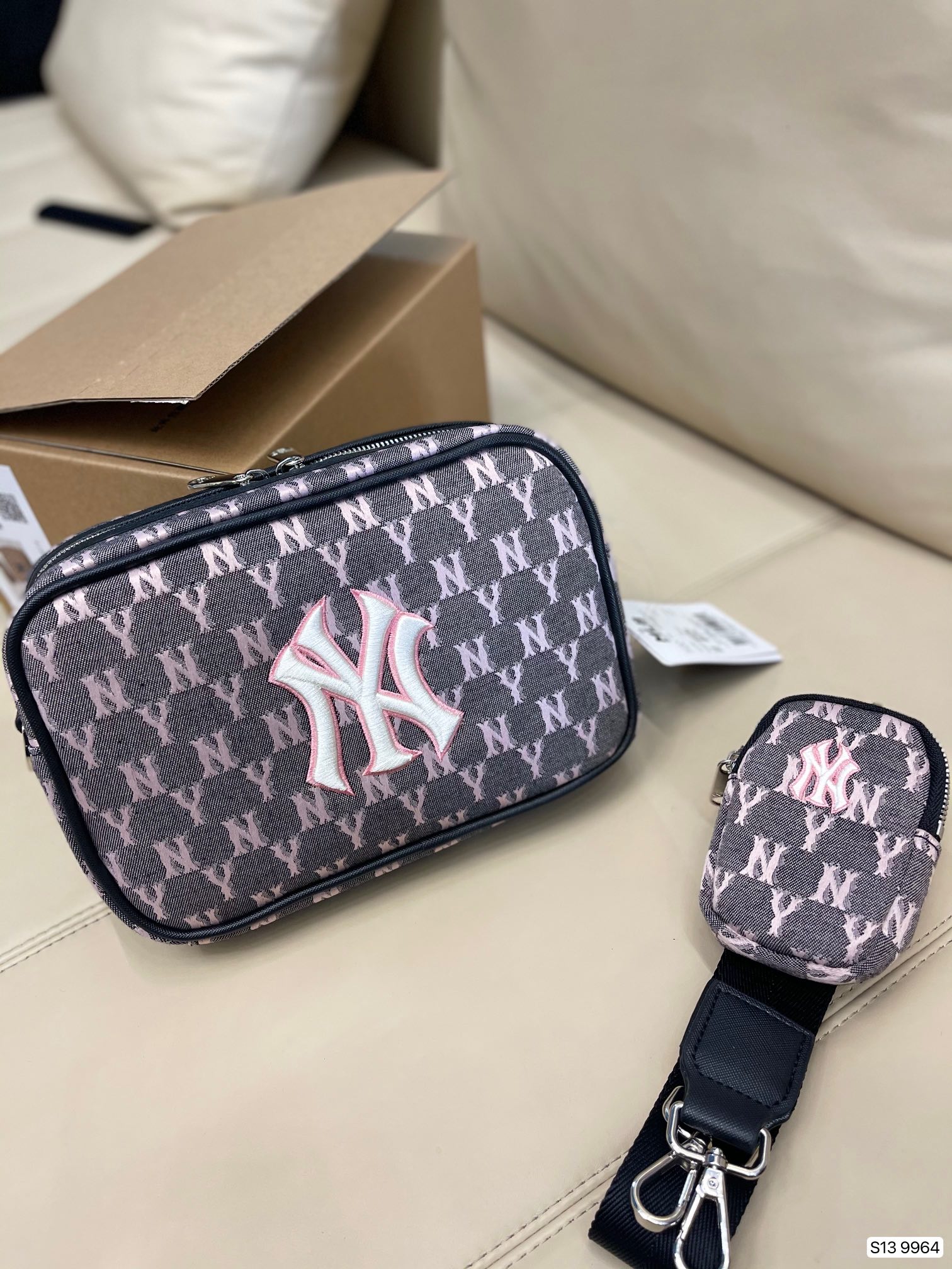 Yupoo Gucci Bags Watches Nike Clothing Jordan Yeezy Balenciaga Shoes
