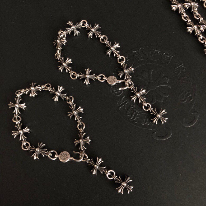 Chrome Hearts 𝐂𝐡𝐫𝐨𝐦𝐞 𝐡𝐞𝐚𝐫𝐭𝐬克罗心 九节十字架花手链
