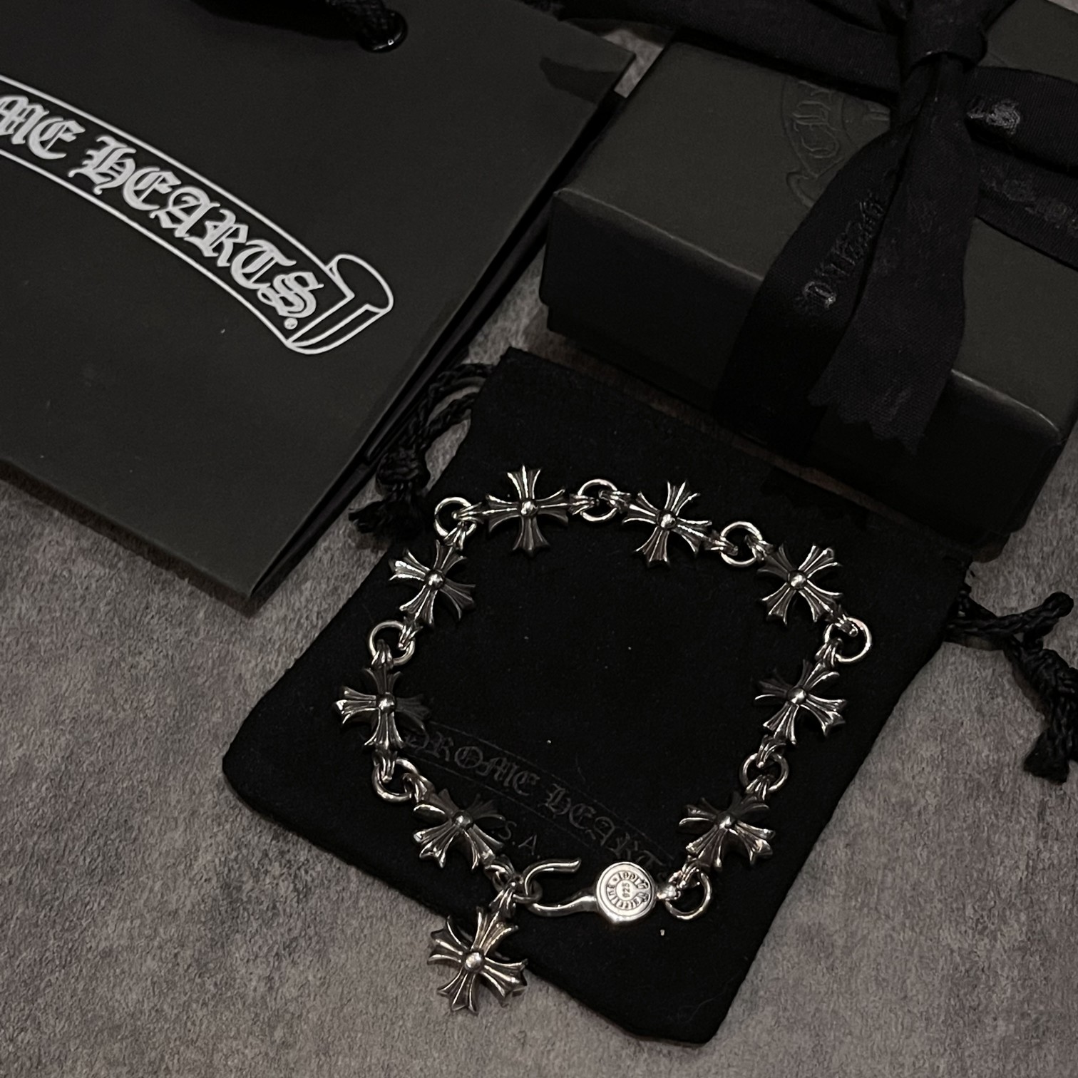 Chrome Hearts 𝐂𝐡𝐫𝐨𝐦𝐞 𝐡𝐞𝐚𝐫𝐭𝐬克罗心 九节十字架花手链