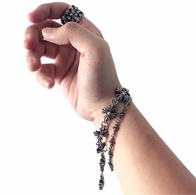 Chrome Hearts 𝐂𝐡𝐫𝐨𝐦𝐞 𝐡𝐞𝐚𝐫𝐭𝐬克罗心 九节十字架花手链