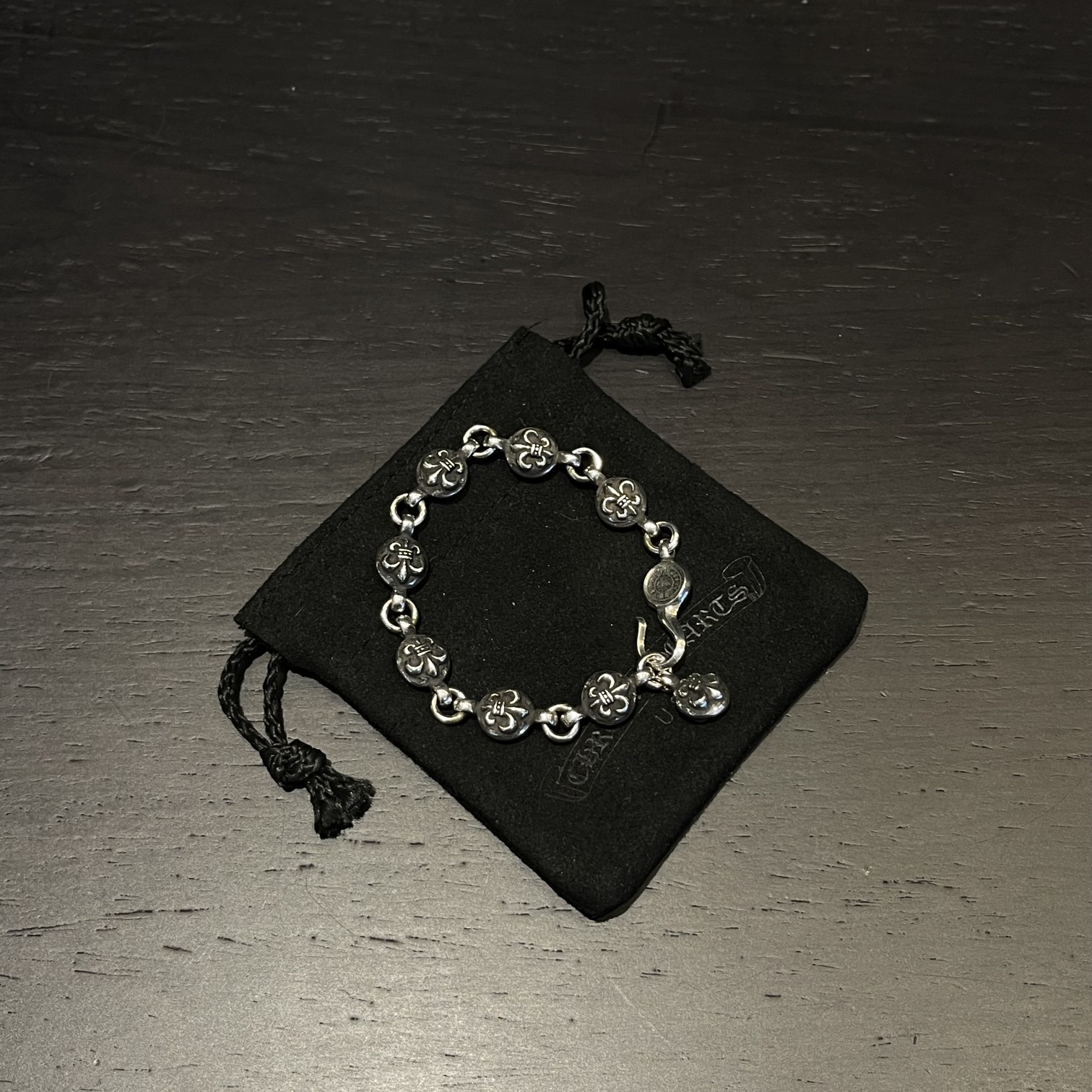 Chrome Hearts 𝐂𝐡𝐫𝐨𝐦𝐞 𝐡𝐞𝐚𝐫𝐭𝐬克罗心 童军花珠手链