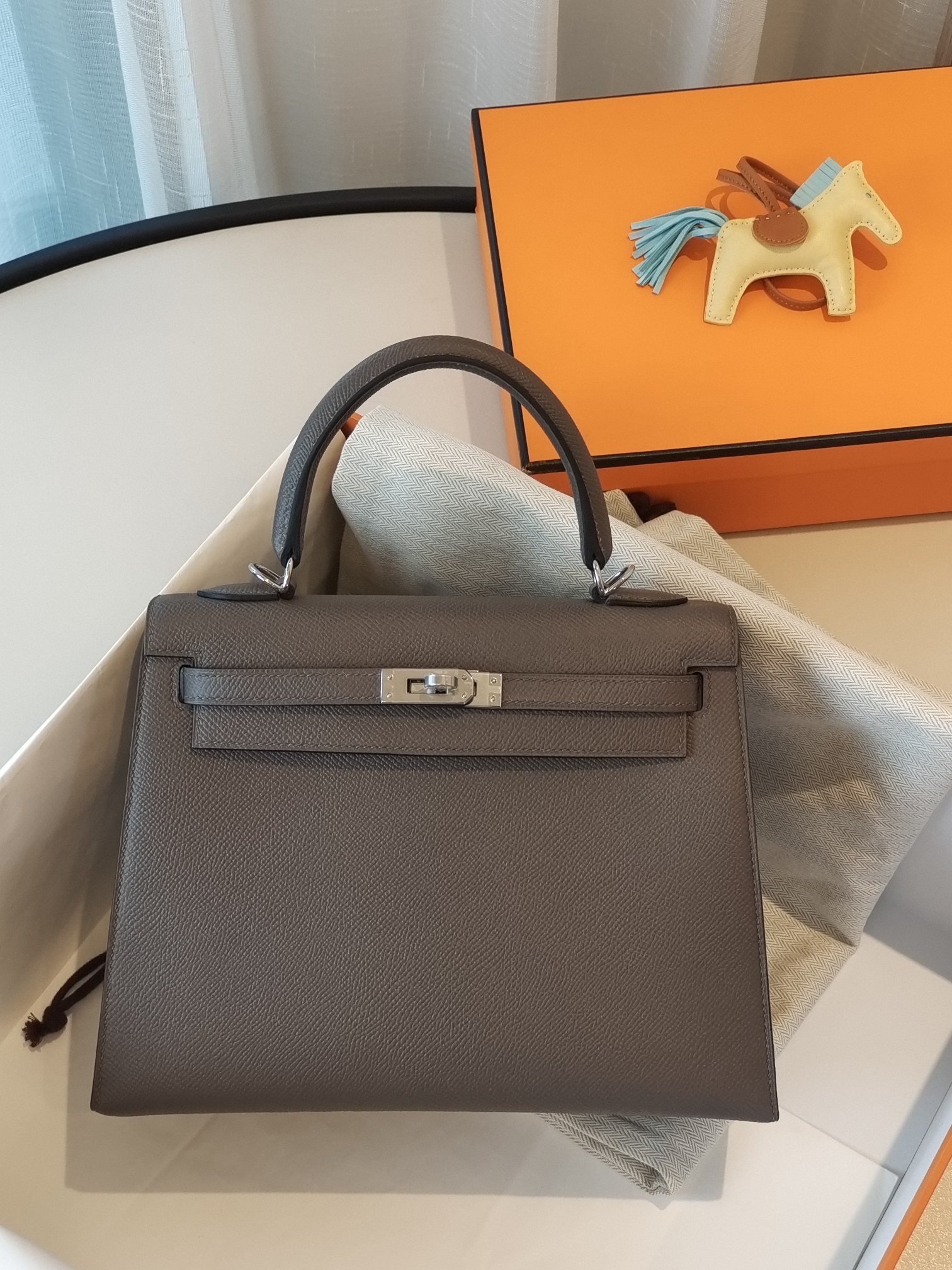 Hermes Kelly Handbags Crossbody & Shoulder Bags Grey Tin Gray Silver Hardware Epsom Fashion